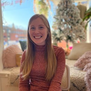 Meet your Posher, Abigail